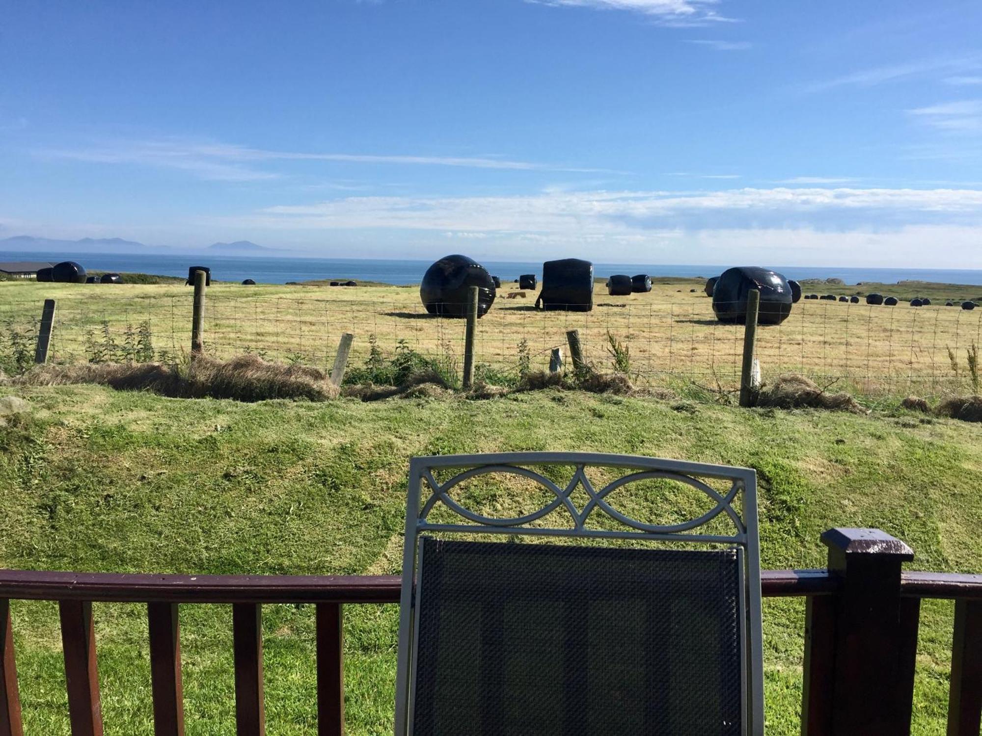 Amazing Sea Views, Short Walk To The * Rhoscolyn